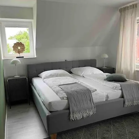 Hafenfewo - Urlaub Direkt Am Wasser Appartement Weener
