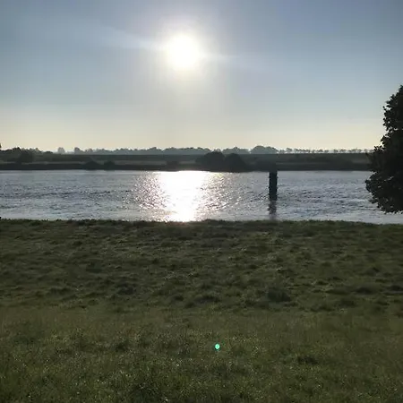 Hafenfewo - Urlaub Direkt Am Wasser * Weener