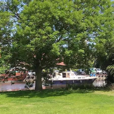 Apartment Hafenfewo - Urlaub Direkt Am Wasser